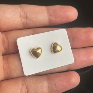 stainless steel heart-shaped stud earrings